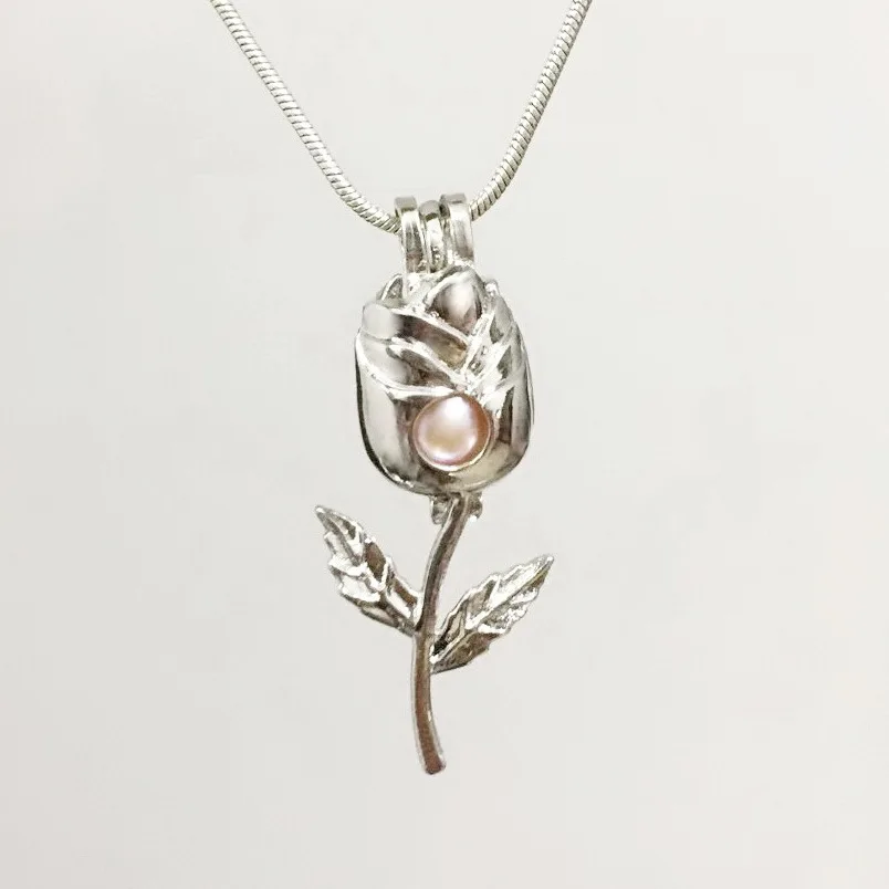 Подвеска в виде клетки розового бутона может вместить приблизительно 6-8 мм |