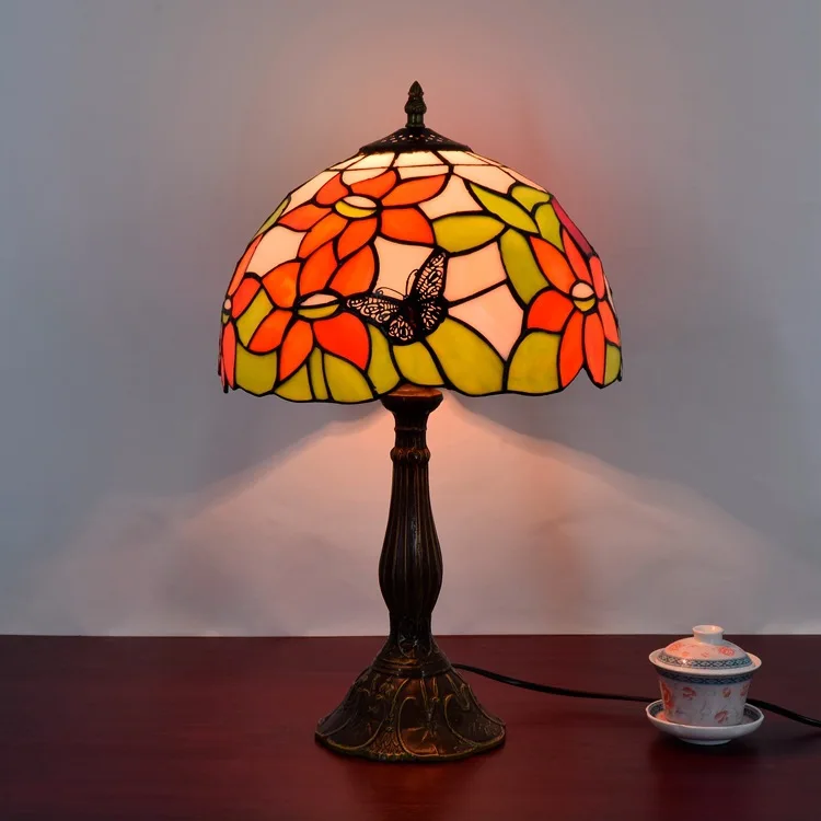 

12 Inch Flesh Country Flowers Tiffany Table Lamp Country Style Stained Glass Lamp for Bedroom Bedside Lamp E27 110-240V