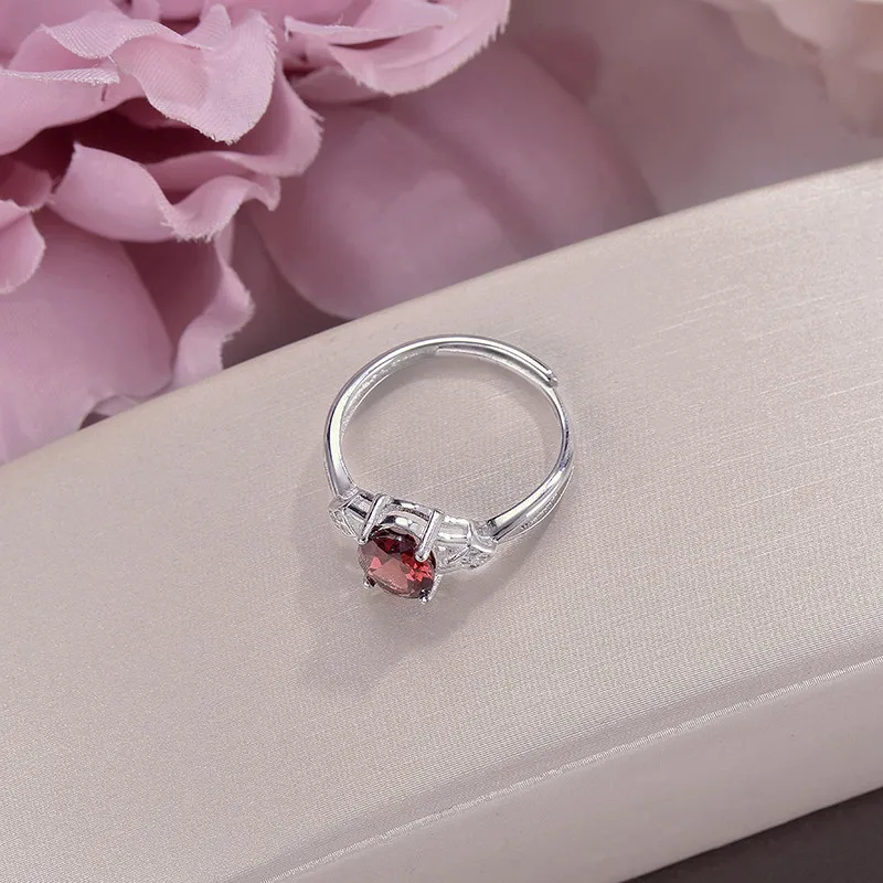 Кольцо женское регулируемое из серебра 925 пробы с гранатом 1 карат натуральным