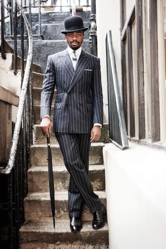 Новейший дизайн пальто и брюк черный двубортный костюм в Вертикальную Полоску