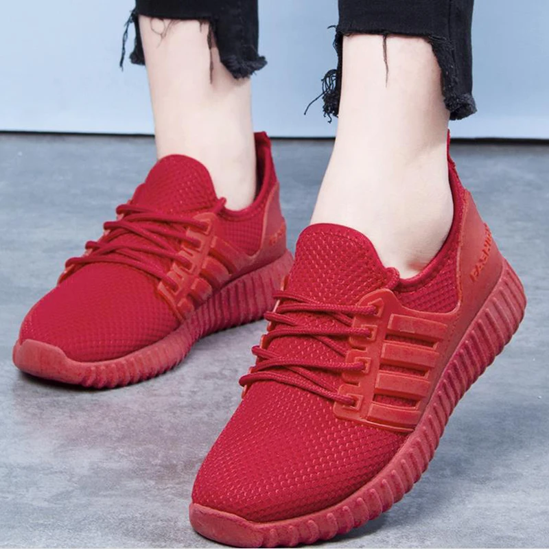 Новая женская повседневная обувь на плоской подошве весну и осень модная летняя