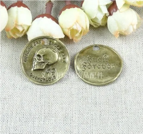 

RYQY28.1MM Vintage Retro handmade jewelry material Skull coin charm