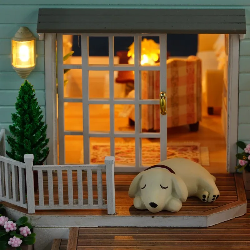 CuteRoom ручной работы A-035-A Queens Town DIY кукольный домик Миниатюрная модель с светильник коллекция музыки подарок