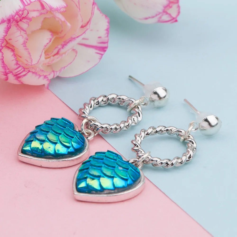 Серьги DoreenBeads ручной работы серьги-гвоздики серебряного цвета в форме рыбы