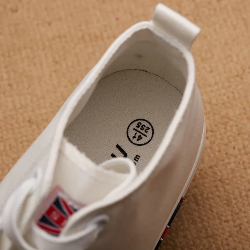 England Style High Quality Solid White and Black Men Top Sneakers Spring Autumn Male Flat Casual Shoes |