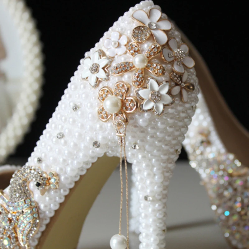 Модная свадебная обувь из натуральной кожи со стразами 2018 свадебные туфли на