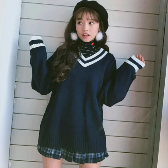 Женский вязаный пуловер в полоску розовый белый красный свитер с v-образным