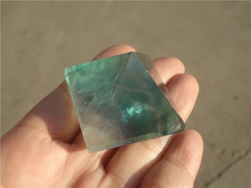 

Natural Green Fluorite Quartz Crystal Pyramid Healing China
