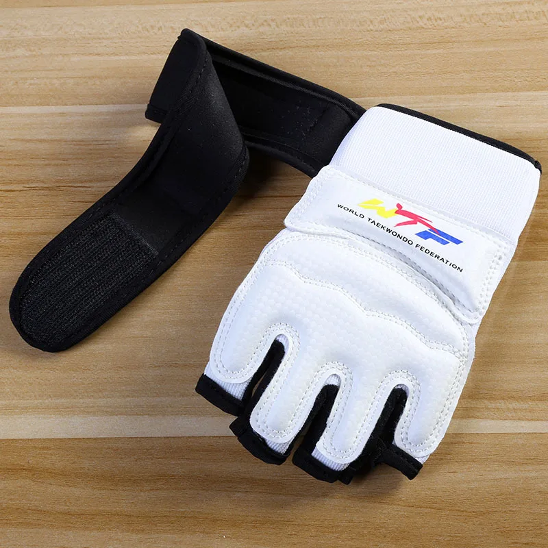 Перчатки для таэквондо с полупальцами мягкая защита ладоней MMA Mitts