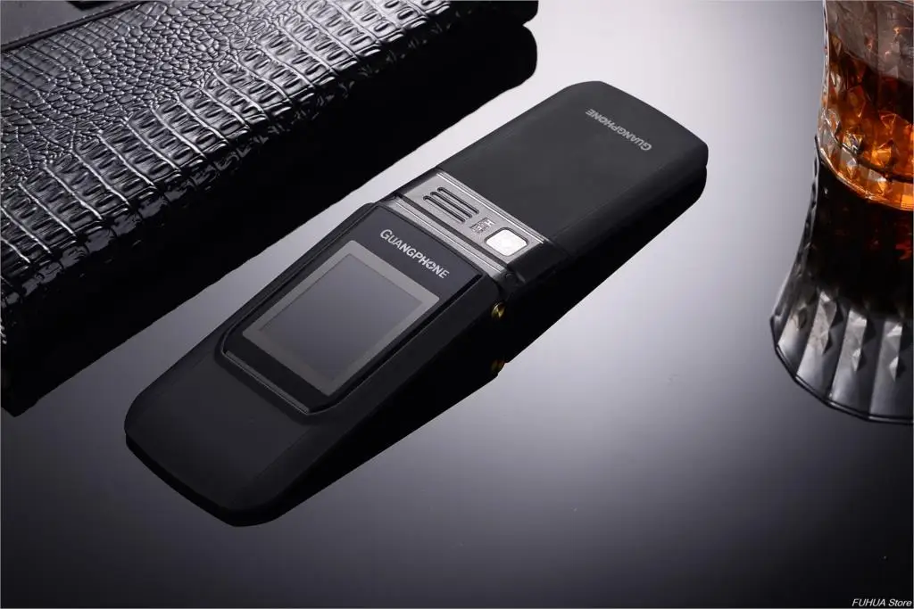 Flip Metal Body Mobile Cellphone E9 Dual Sim Dual Screen Radio 2.4'' Touch Sceen SOS Big Keyboard Loud Sound Flashlight Phone