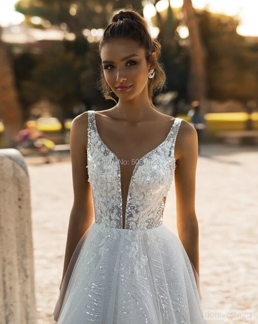 A Line Wedding Dresses Tulle Sparkling Bridal Wedding Gown Deep V Neck Sleeveless Open Back Vestido De Noiva with Court Train
