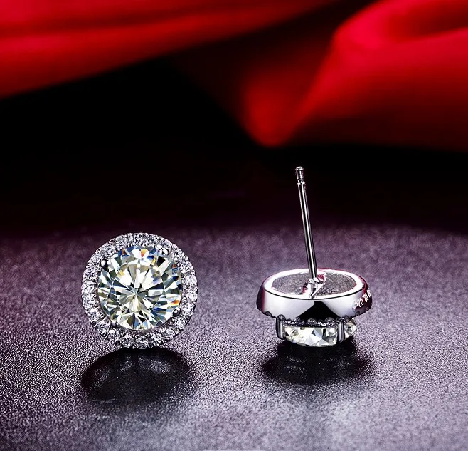 Женские серьги-гвоздики из белого золота 14 к 585 пробы 0 5ct/шт. | Украшения и
