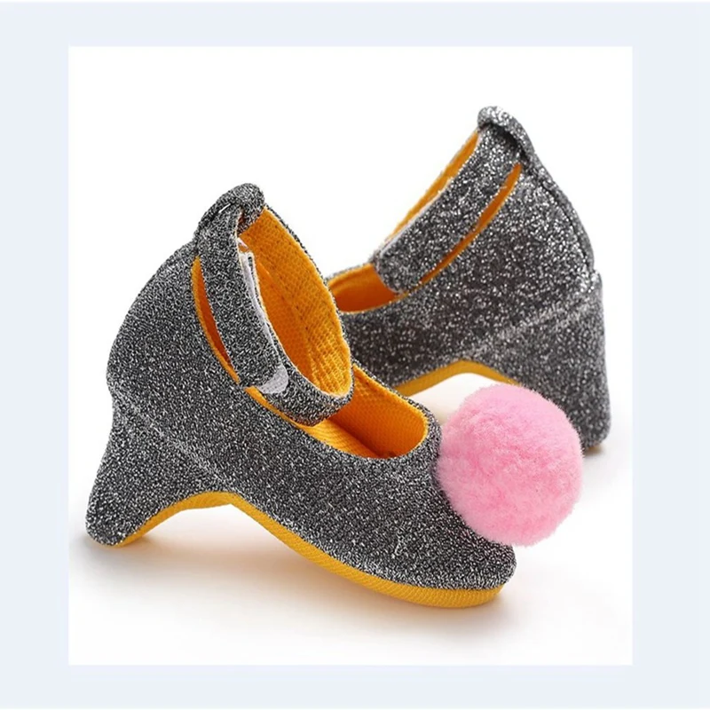 Обувь для новорожденных обувь маленьких девочек на высоком каблуке фотографий