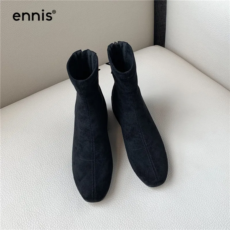 ENNIS/; осенние женские ботинки из флока; замшевые растягивающиеся ботильоны; женские ботинки с круглым носком на квадратном каблуке; модная обувь розового и черного цвета; A960
