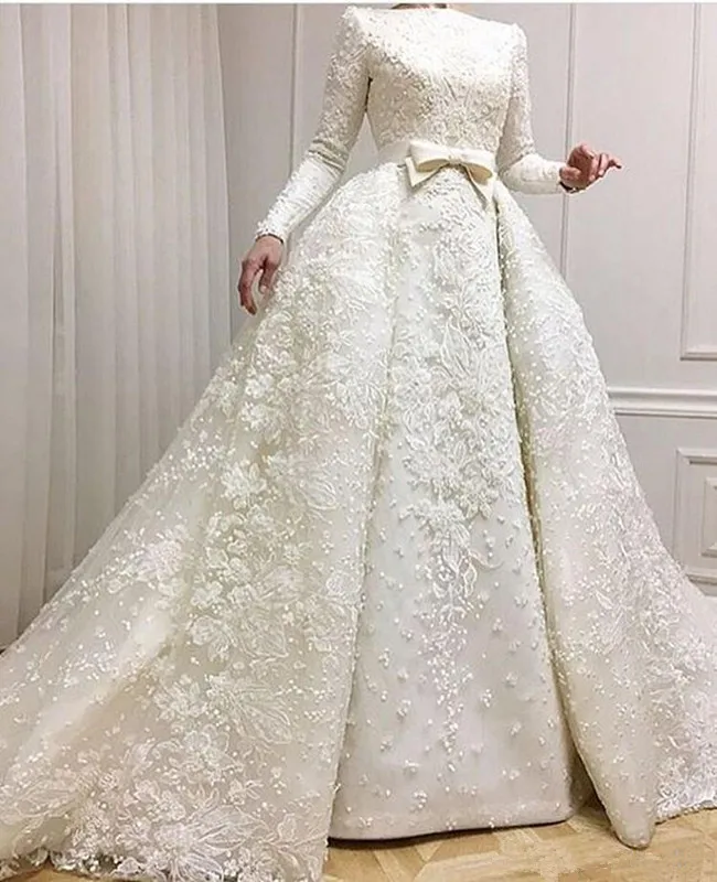 

2021 Elegant Long Sleeve Lace Muslim Wedding Dresses A-line Appliques Plus Size With Bow Bridal Wedding Gowns Vestido De Novia