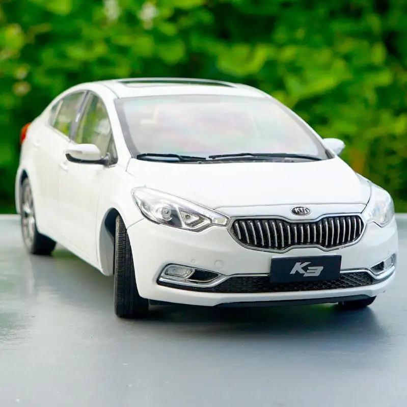 Высокая имитация KIA K3 Коллекция Модель 1:18 передовая модель автомобиля из сплава
