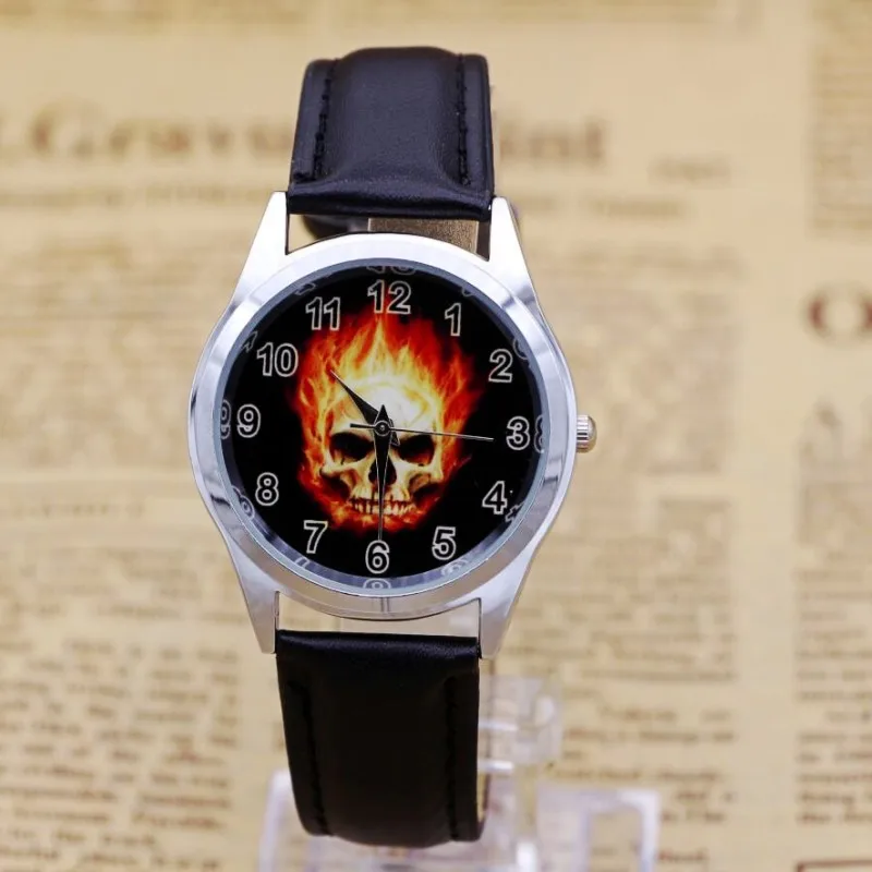 Новые модные детские кварцевые цифровые часы для мальчиков с супергероем и