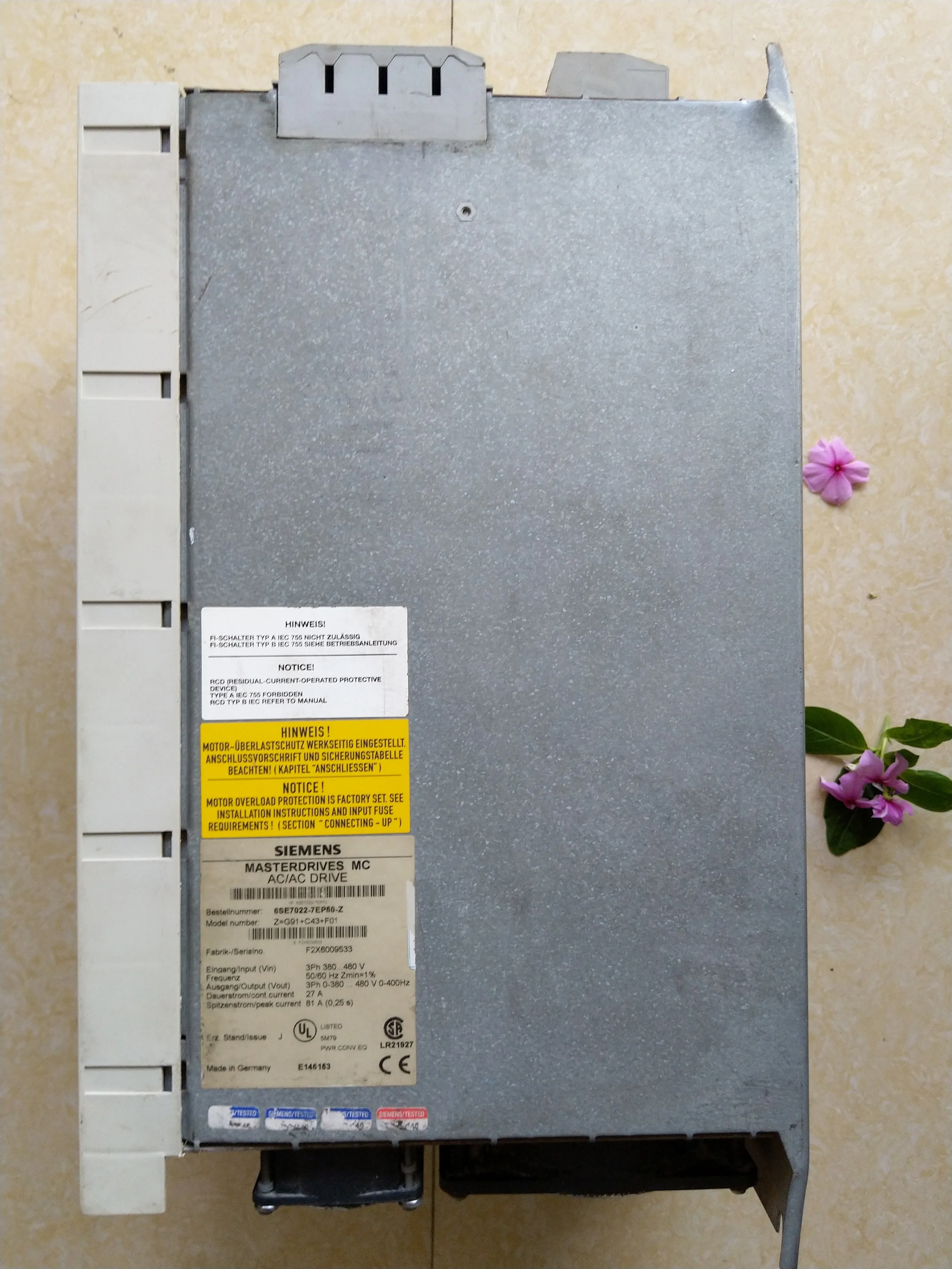 

Siemens Masterdrives 6SE7022-7EP50-Z Z = G91 + C43 + F01