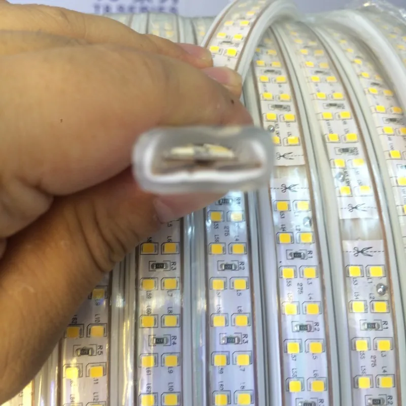 Светодиодная лента 220 В SMD 2835 208 светодиодов/м двухрядная водонепроницаемая