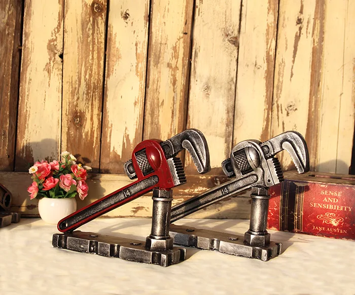 Ретро смоляные гаечные ключи Трубные клещи МОДЕЛЬ промышленный стиль механический инструмент креативный бар кофейня домашний декор