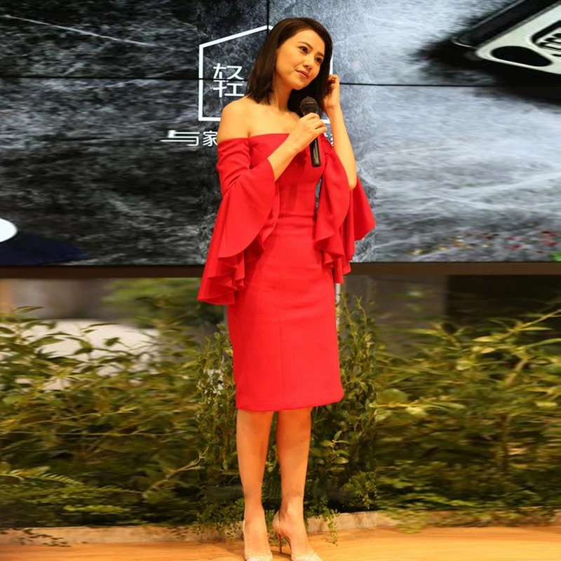 Красное платье Star gao с надписью debutantes сумкой на плечо тонкими ягодицами для