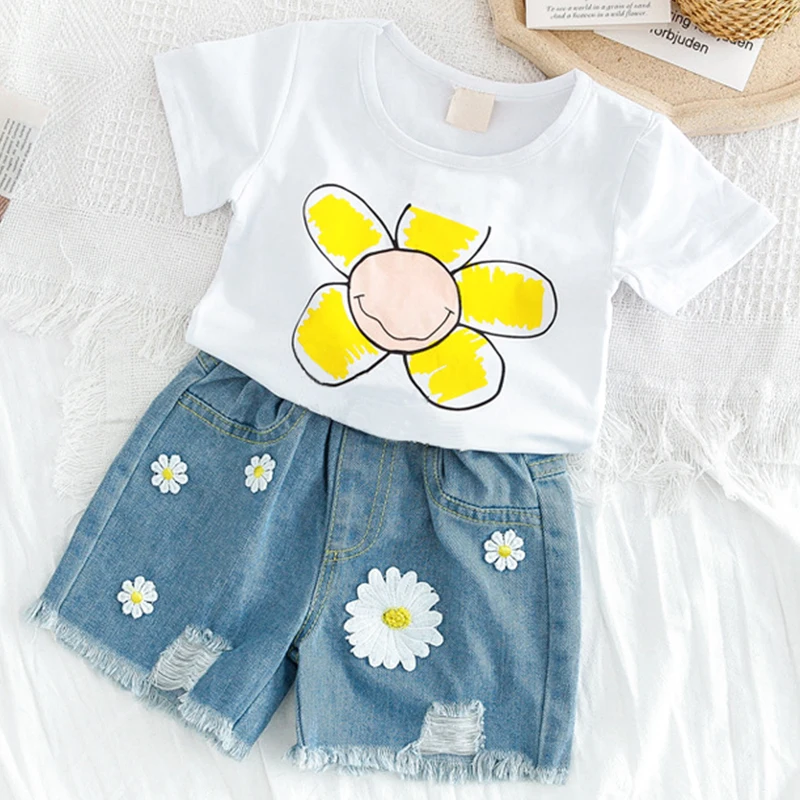 Комплекты одежды для девочек Новая одежда с цветочным рисунком короткими