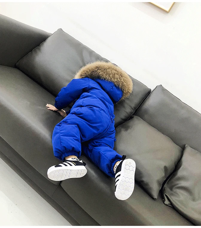 Детские комбинезоны, зимние комбинезоны для мальчиков и девочек, детские комбинезоны на утином пуху, комбинезон с воротником из натурального меха, детская верхняя одежда, детский зимний комбинезон