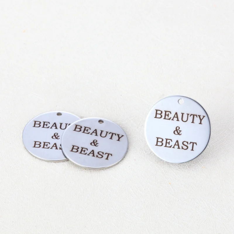 Подвеска из нержавеющей стали с надписью Красавица и Чудовище Серебряный Шарм