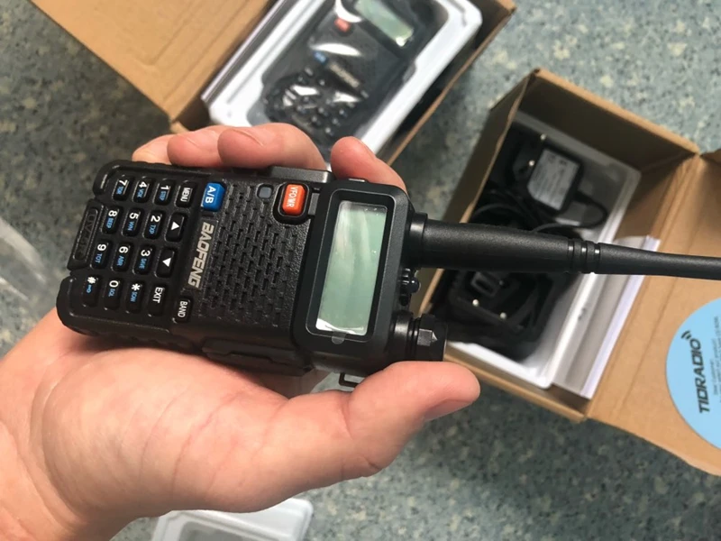 Портативная рация baofeng uv 5r Двухдиапазонная 136-174 МГц 400-520 5 Вт портативная