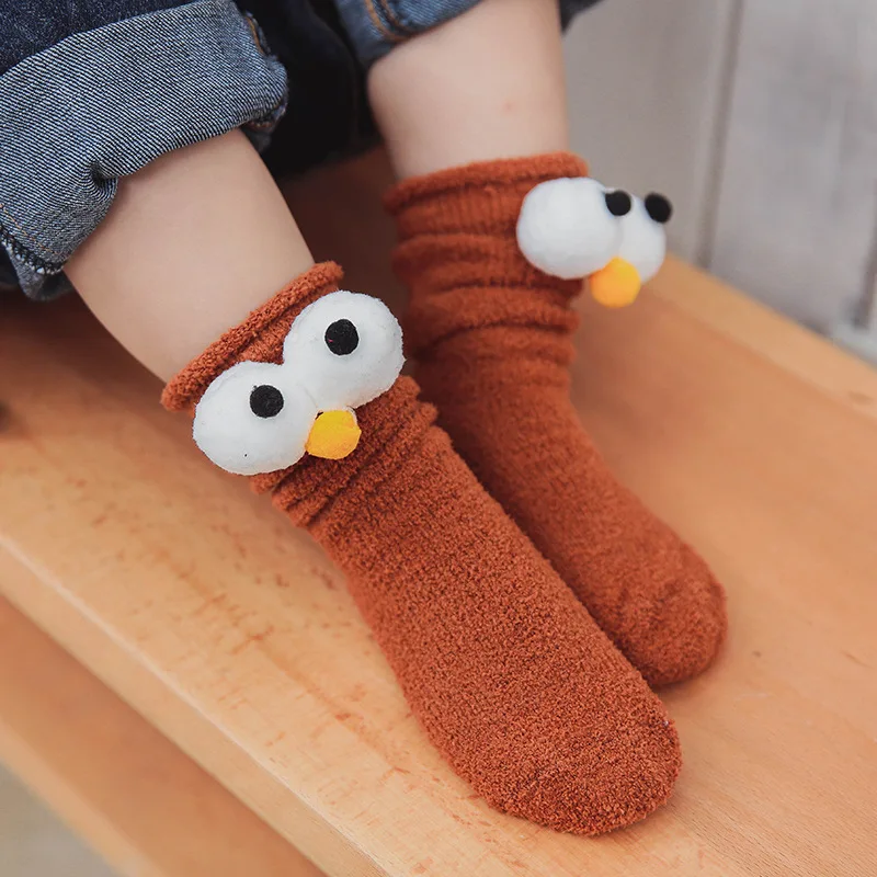 Зимние теплые коралловые бархатные носки большие глаза роман с изображением