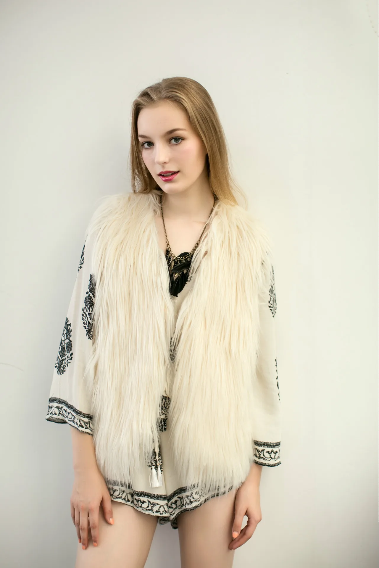 Мода 2017 г. Мех пальто Для женщин зимние однотонные Цветной элегантный плюс