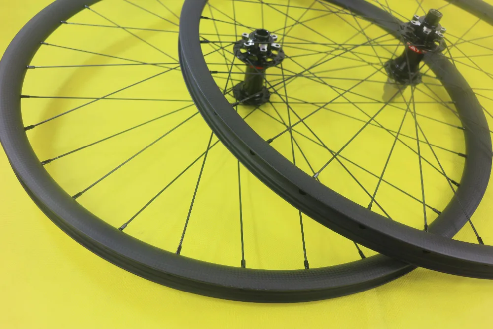 29er MTB XC BOOST горный велосипед углеродная колесная установка 30 мм x бескамерные Novatec