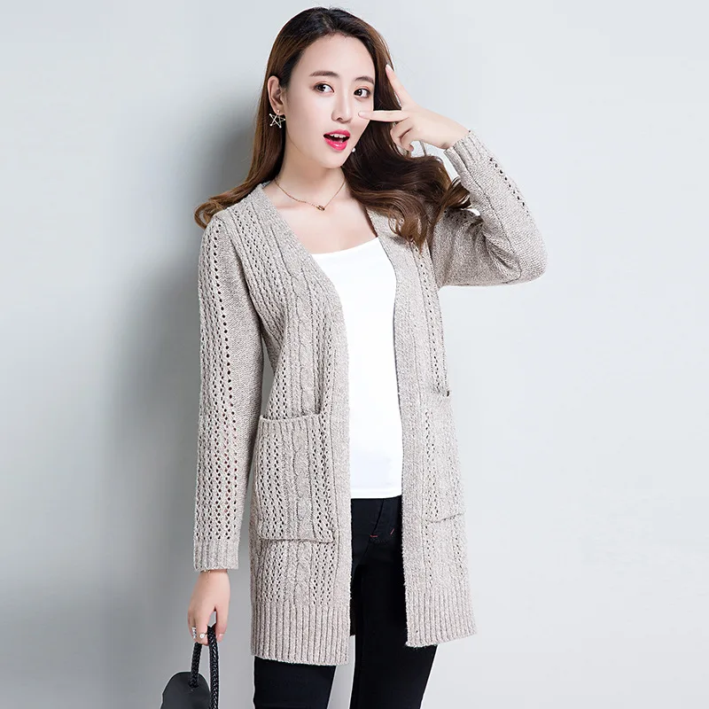 Women's relaxed joker hollow out of new fund 2017 autumn winters is long in the knitted cardigan sweater coat |