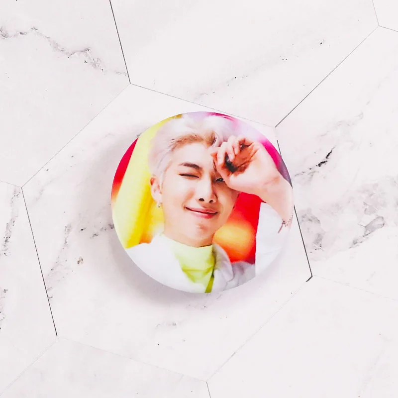 9 Year-End Clearances Kpop Bangtan Boys Pin Album Brooch Badge Accessories For Clothes Hat Backpack Decoration - Окраска металла: 9