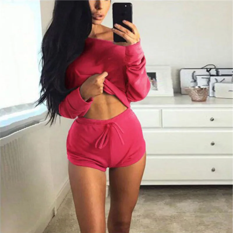 Женский спортивный костюм из 2 предметов короткий топ с длинным рукавом и шорты |