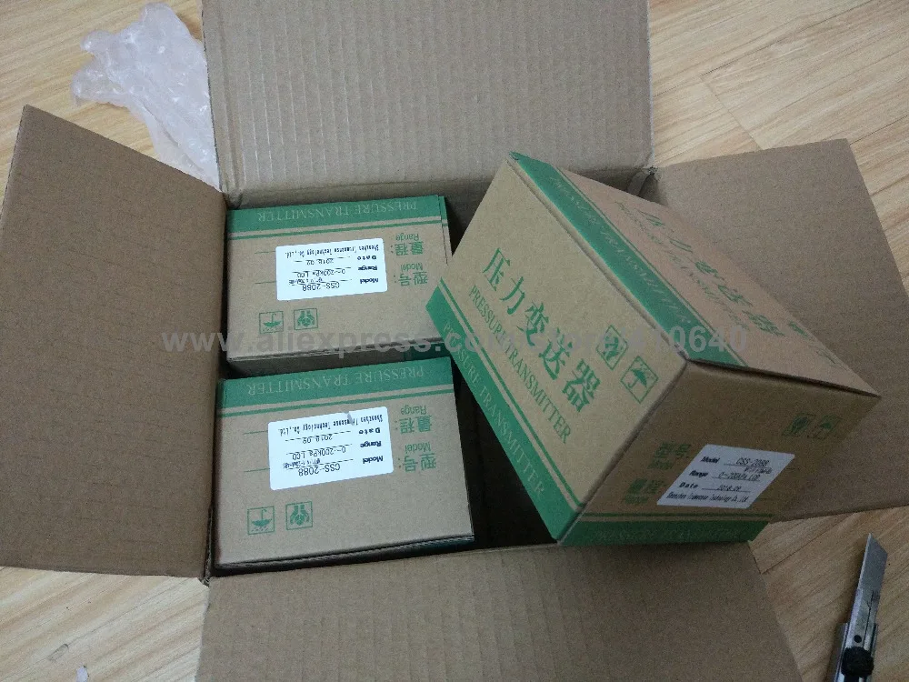 Датчик давления с ЖК дисплеем 200kPa диапазон RS485 MODBUS выход 24VDC напряжение 1/4 'NPT