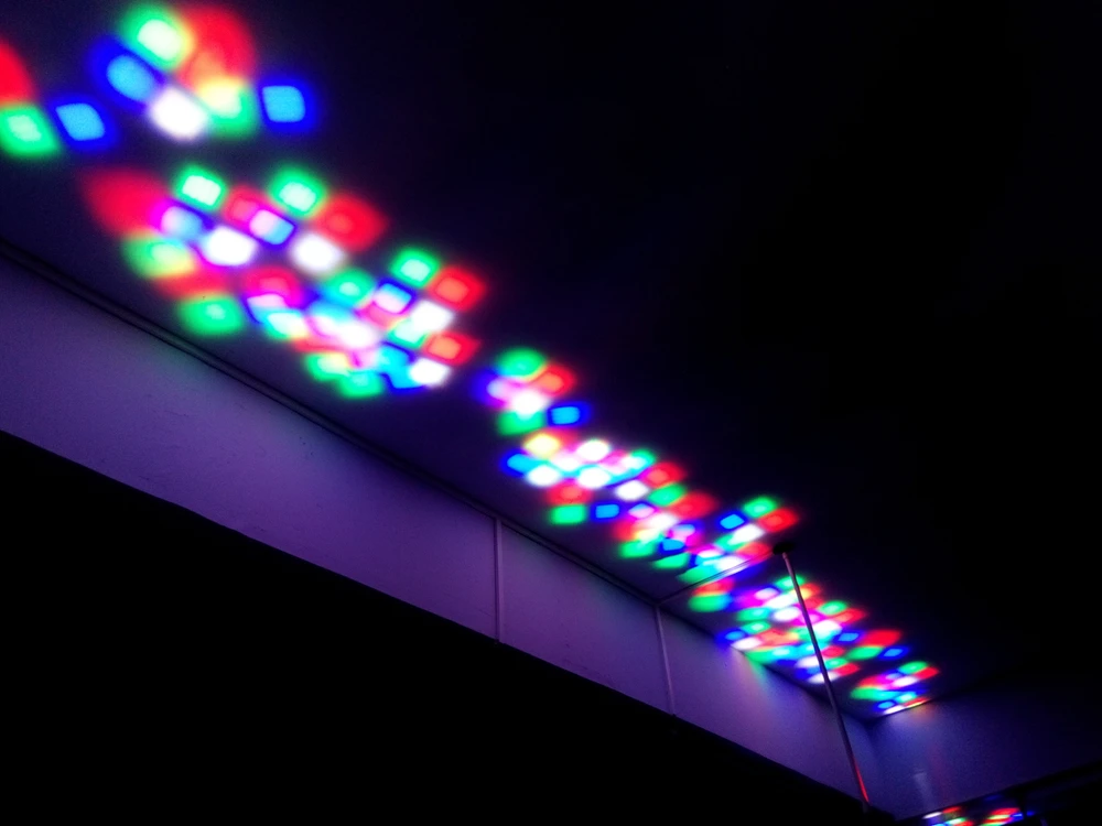 Мини-светодиодный просветильник Тор с подвижной головкой 15 Вт 110-240 В DMX 9/16 каналов