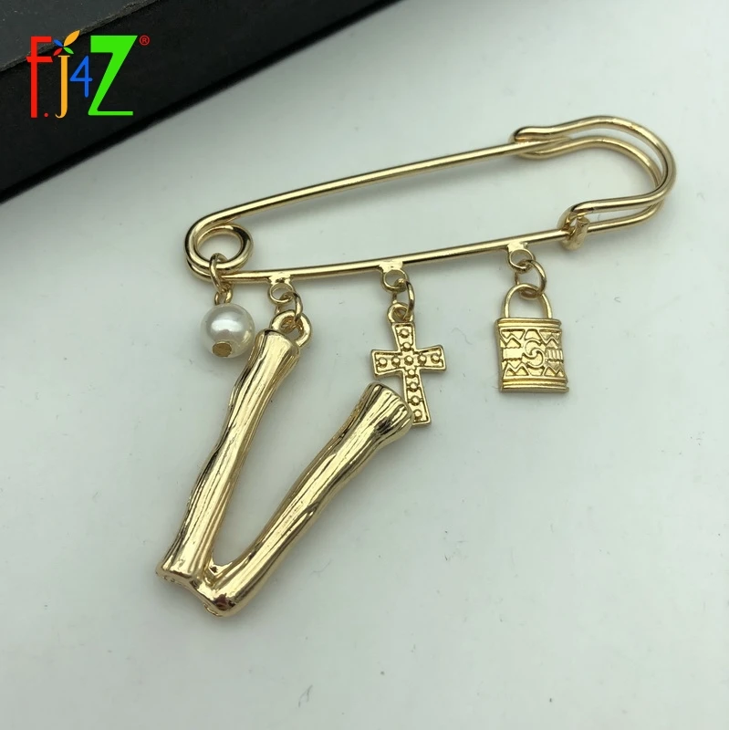 F. J4Z Новые популярные женские буквенные броши, сплав, маленькие A-Z, инициалы, крест, замок, жемчужные подвески, булавка брошь бижутерия, броши на булавке