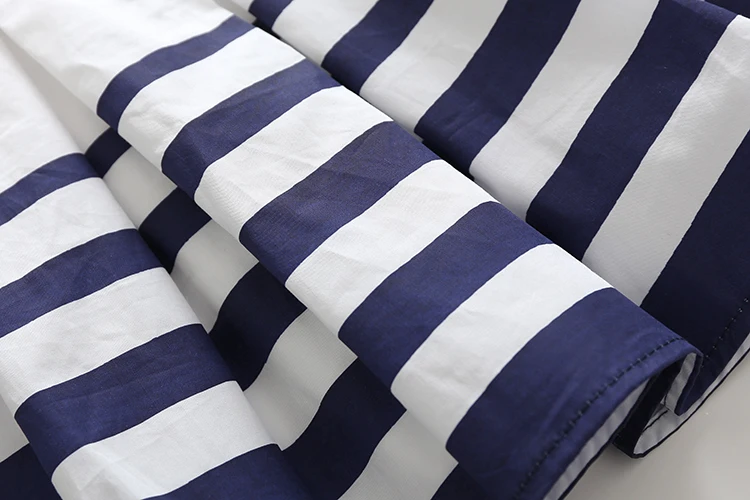 Летнее платье майка белого и темно синего цвета для маленьких девочек возраст от