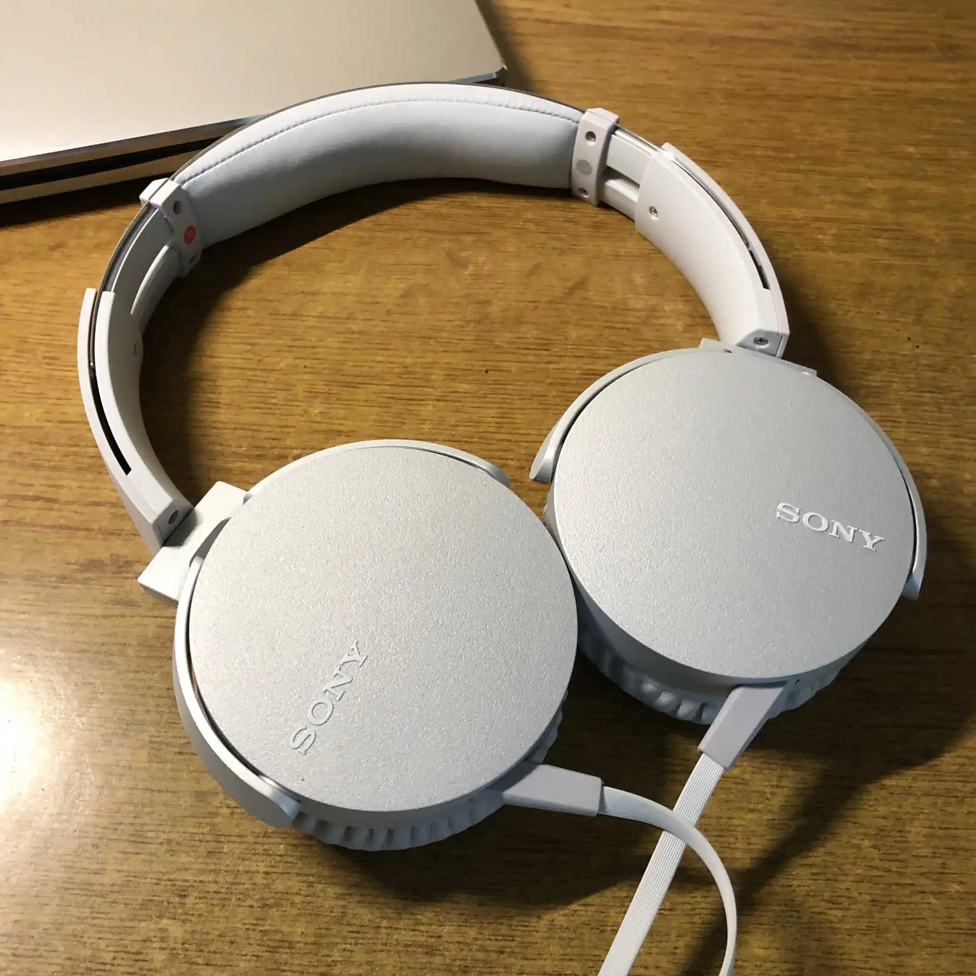 Б/у наушники с дополнительными басами мощные басы бесплатная доставка|Наушники и