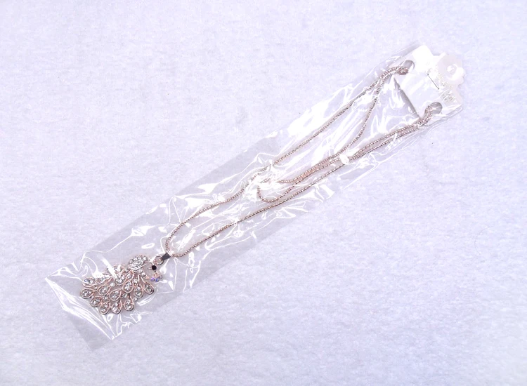 Бесплатная доставка! Винтажное ожерелье из сплава с золотыми стразами и павлином