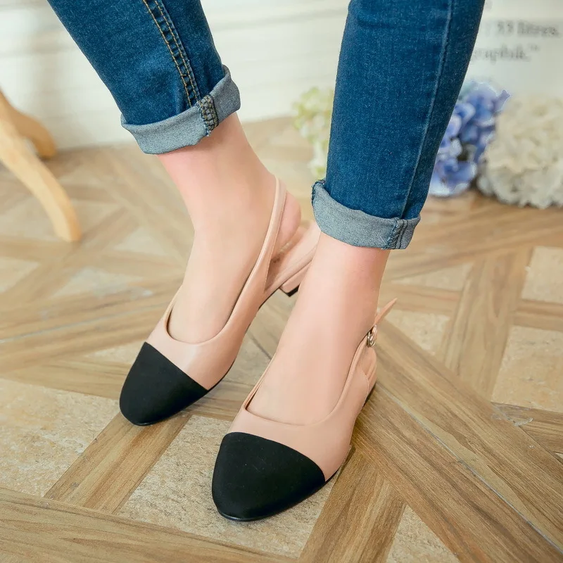 Женские летние популярные сандалии на плоской подошве Sapatos Модные пикантные
