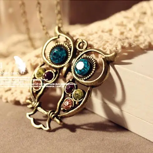 Ожерелье с подвеской имитацией драгоценного камня в стиле ретро | Украшения и