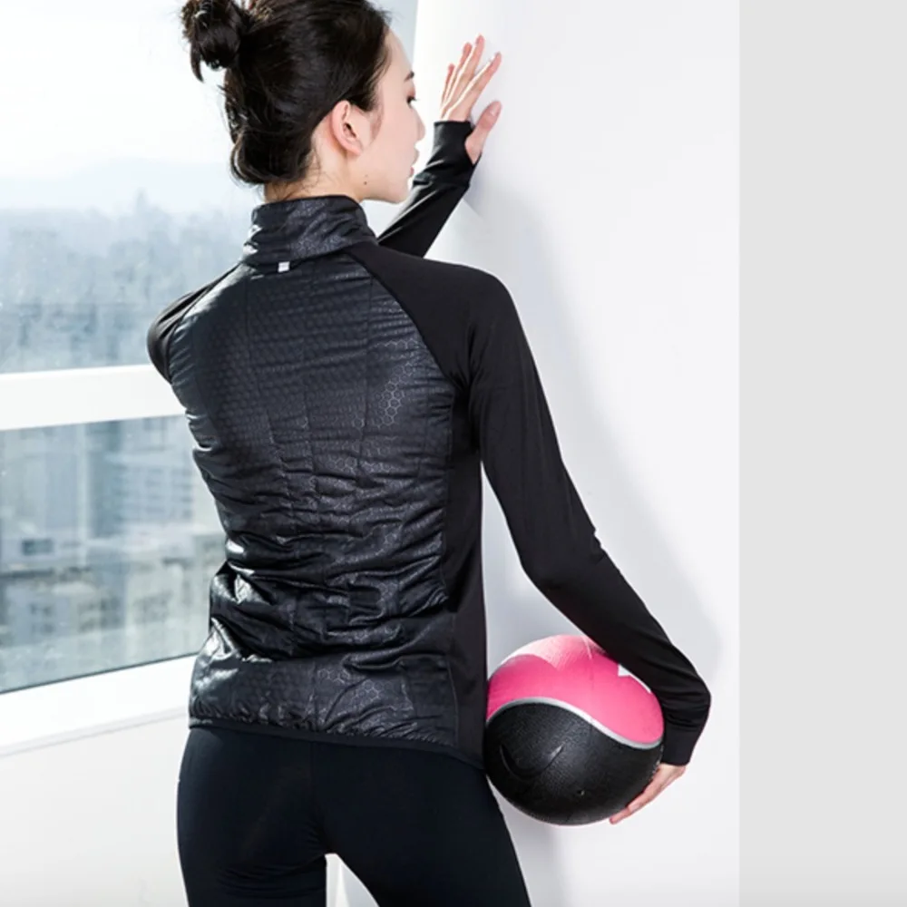 Женская флисовая куртка для бега с отверстиями большого пальца воротником