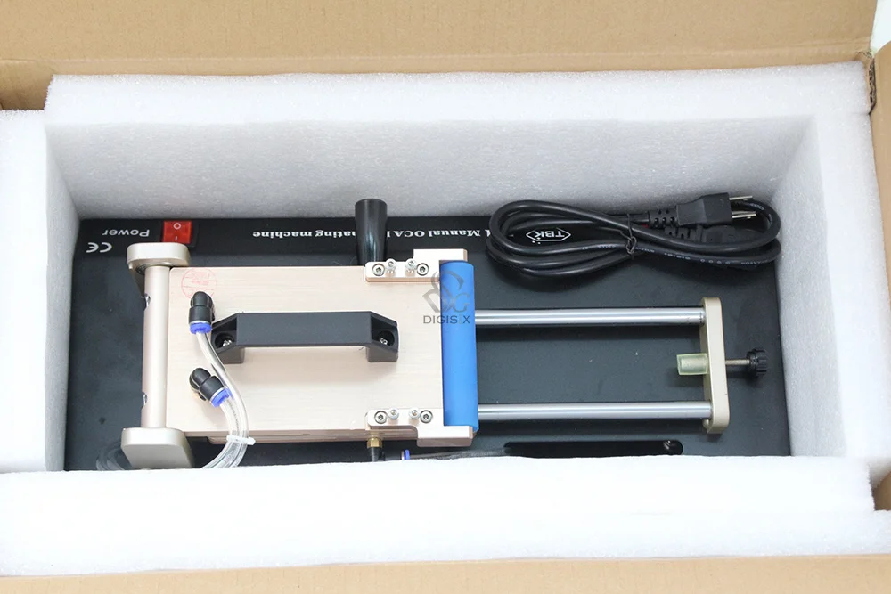 

Manual Built-in Vacuum Pump Universal OCA Film Laminating Machine Multi-purpose Polarizer for LCD Film TBK-761