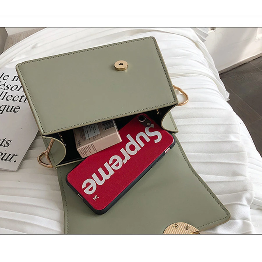 Повседневные женские сумки с круглыми металлическими ручками на плечо из