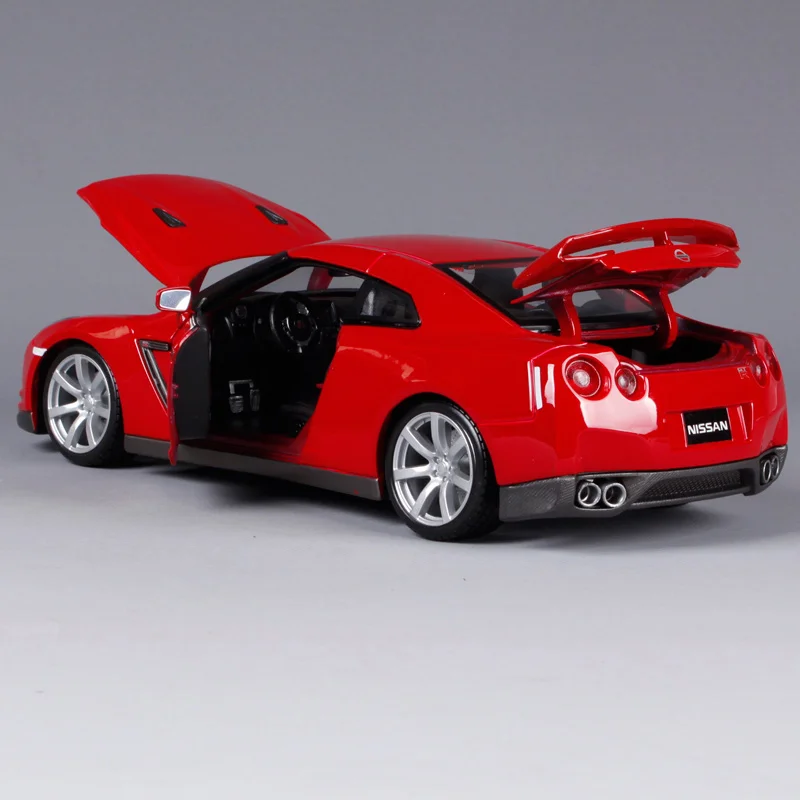 Bburago 1:18 2009 Nissan GT R спортивный автомобиль литой модельный игрушка Новый в коробке