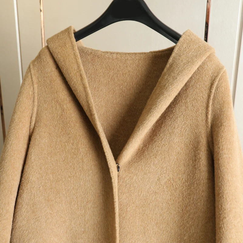 

Women Wool Coat 2018 Winter Female Medium Length Alpaca Outerwear Woolen Outerwear Hooded Slim New Arrival