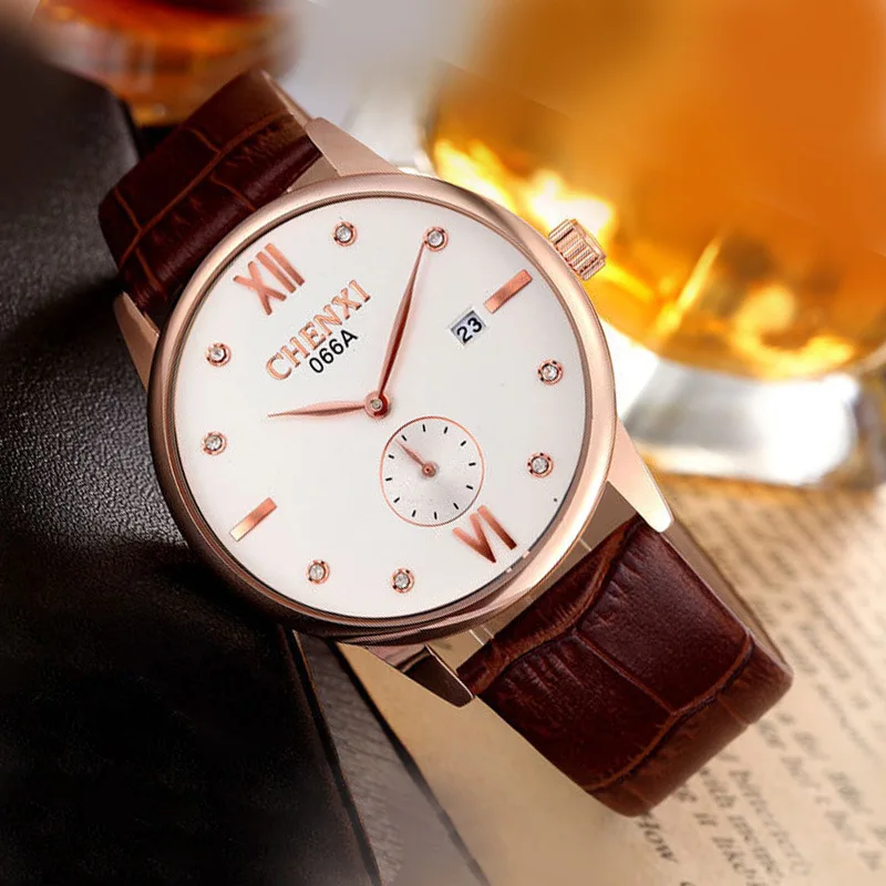 2018 новые часы с алмазным инкрустированным циферблатом кожаным ремешком