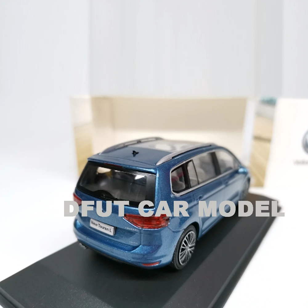 Литая 1:43 TOURAN L модель автомобиля из сплава детские игрушечные автомобили